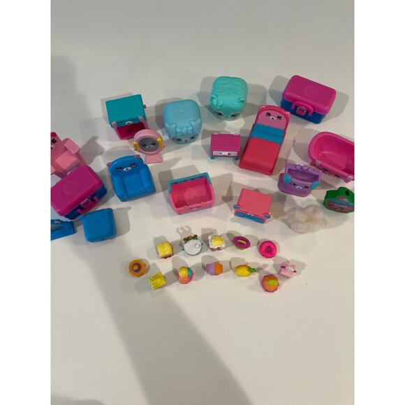 Shopkins Accessories and Characters - Picture 6 of 8